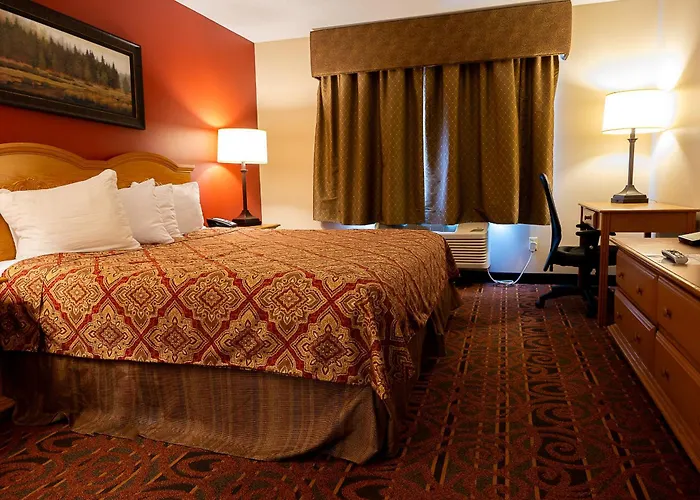 Hotel &